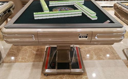 全自动城中城中麻将桌在家庭娱乐空间中的应用与选购指南